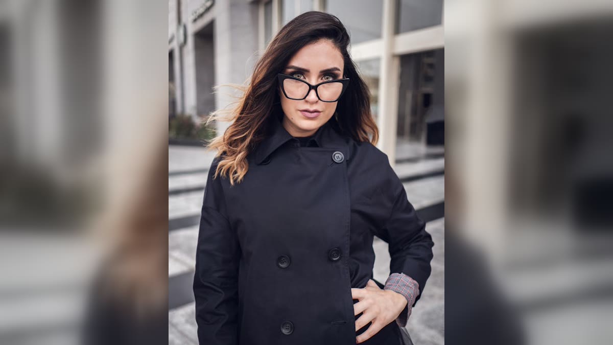 Cat Eye Glasses Try On: Find the Right Lift for Your Face